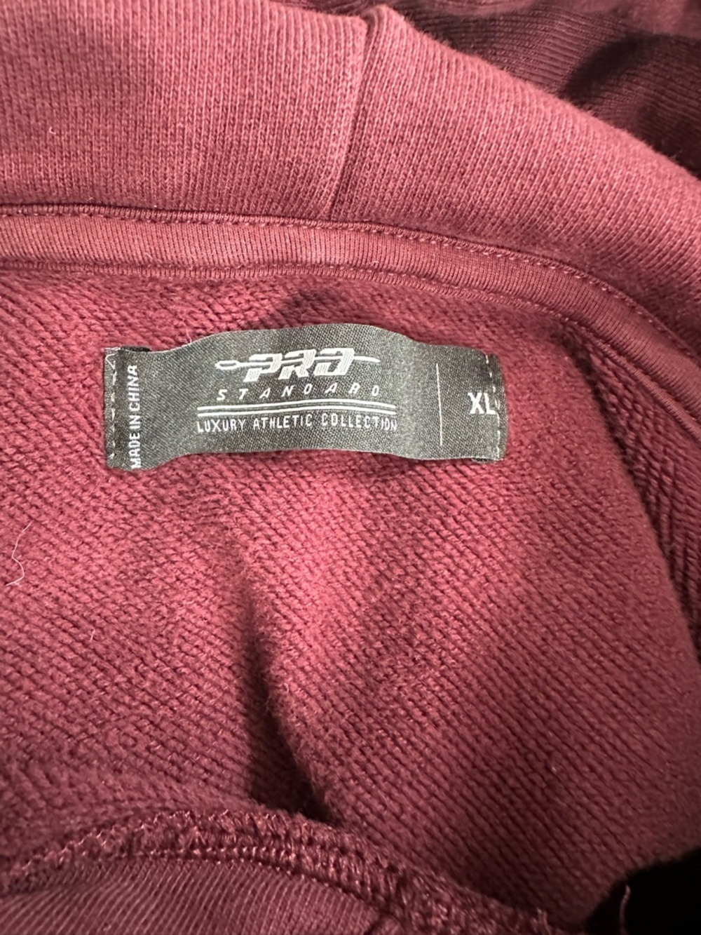 Washington Commanders Hoodie XL Pro Standard NFL Burgundy Crest Pullover - Picture 11 of 13